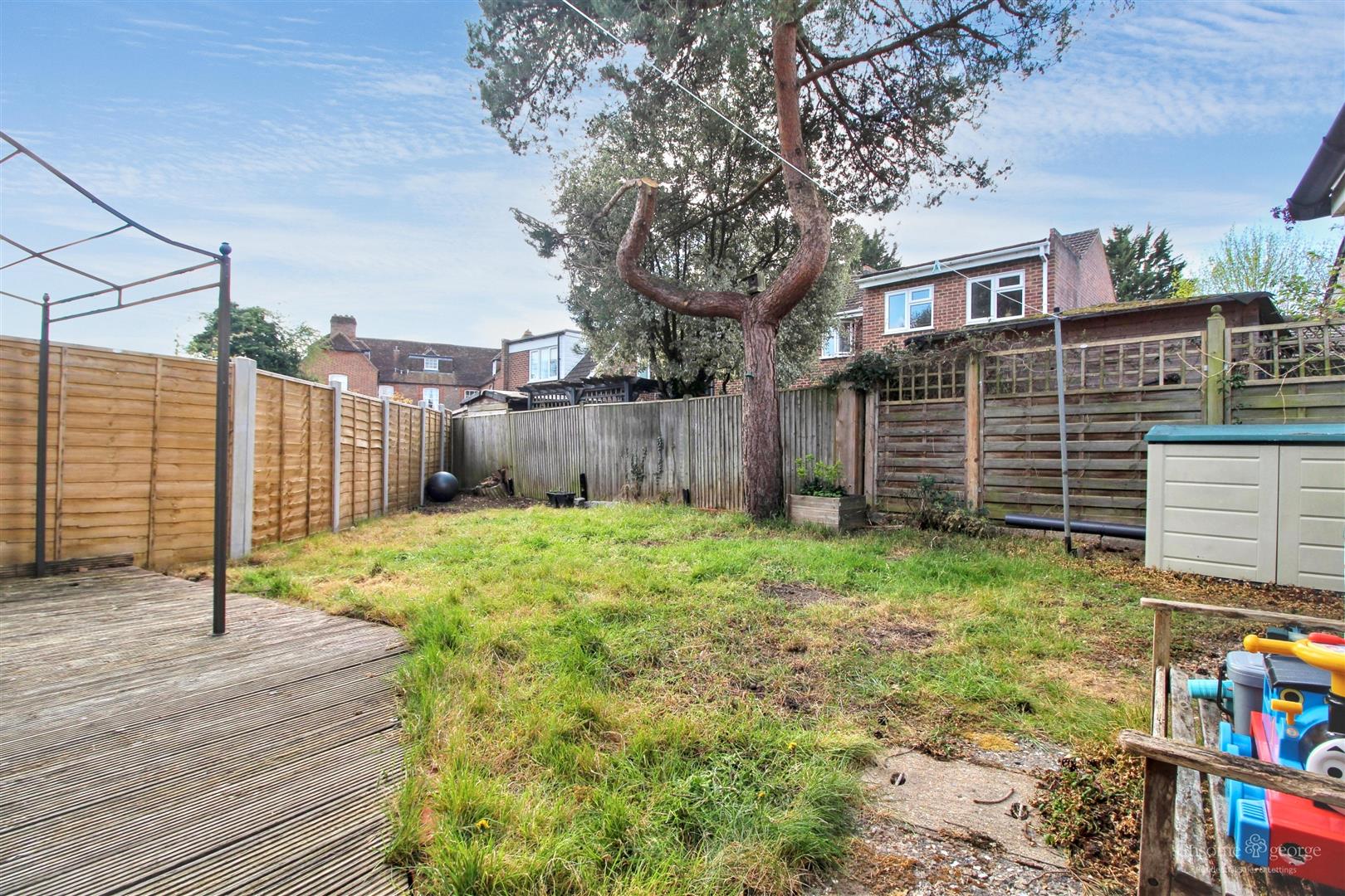 Ainsdale Crescent, Southcote, Reading